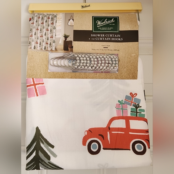 NWT  Adorable Christmas Shower curtain with hooks! - Picture 2 of 2